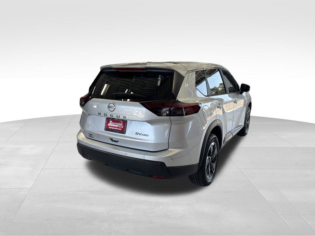 Used 2024 Nissan Rogue SV AWD/4WD image 8