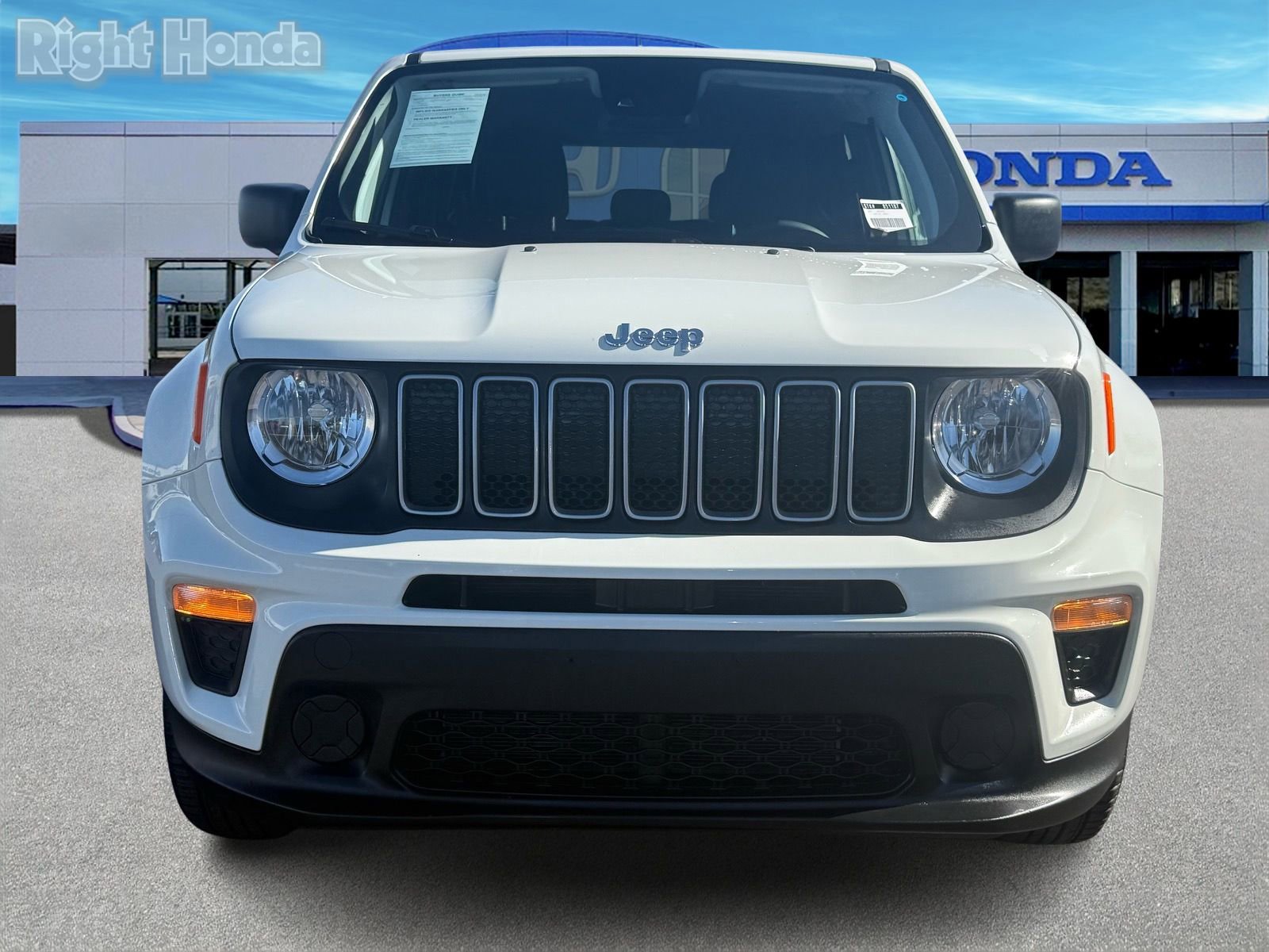 Used 2023 Jeep Renegade Latitude image 5