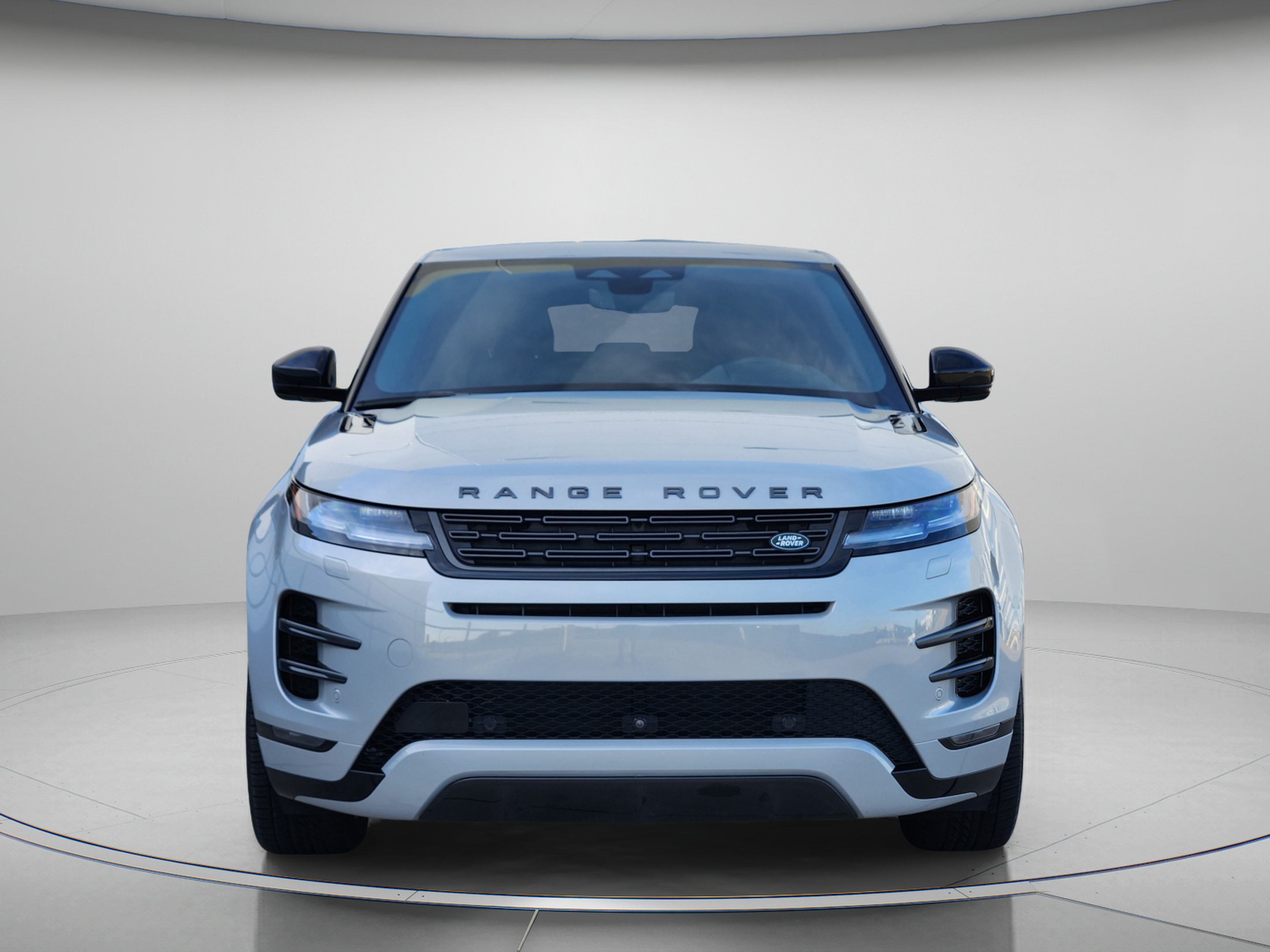 Certified 2026 Land Rover Range Rover Evoque Dynamic SE AWD/4WD image 6