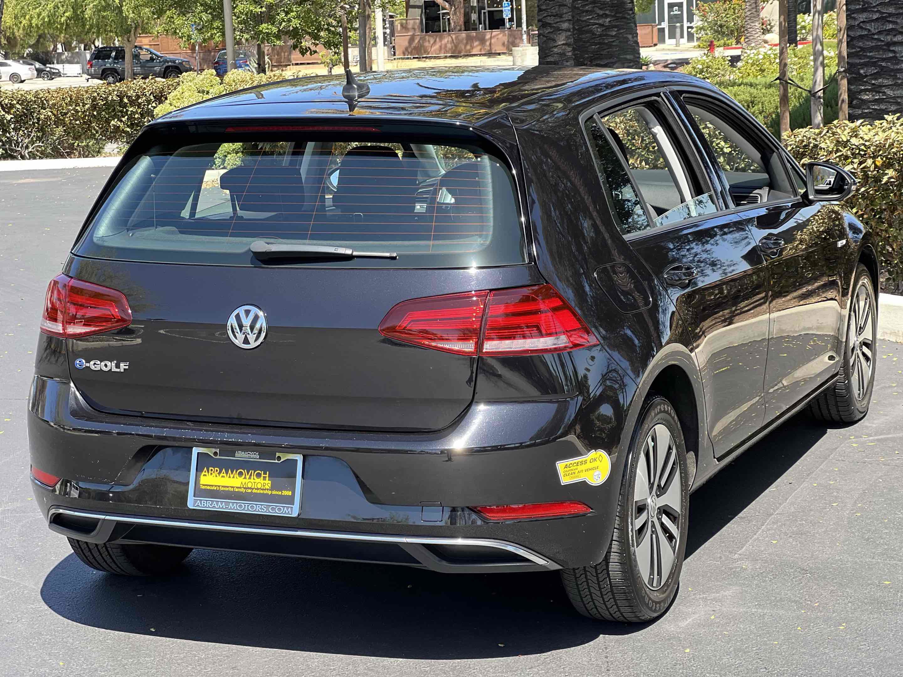 Used 2019 Volkswagen e-Golf SE w/ Driver Assistance Package FWD image 95