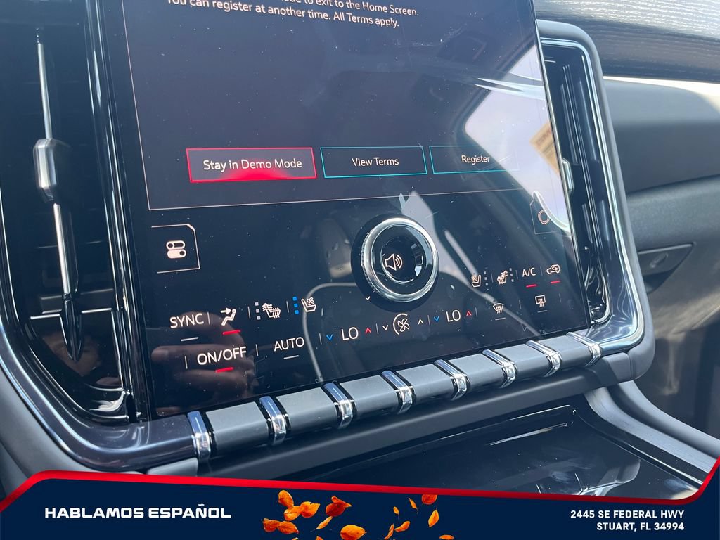 New 2026 GMC Yukon XL AT4 Ultimate AWD/4WD image 31