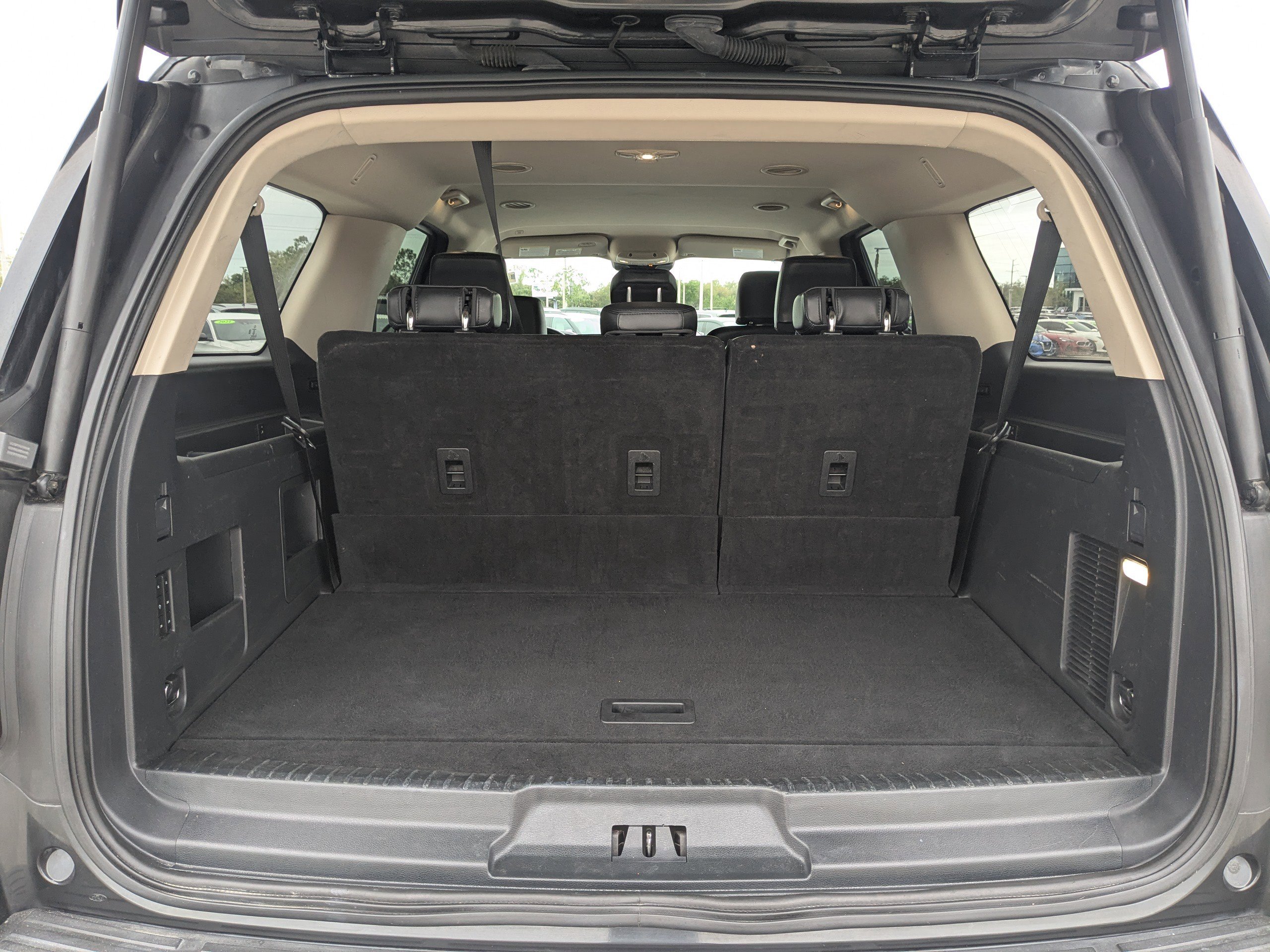 Used 2023 Ford Expedition Max XLT image 13