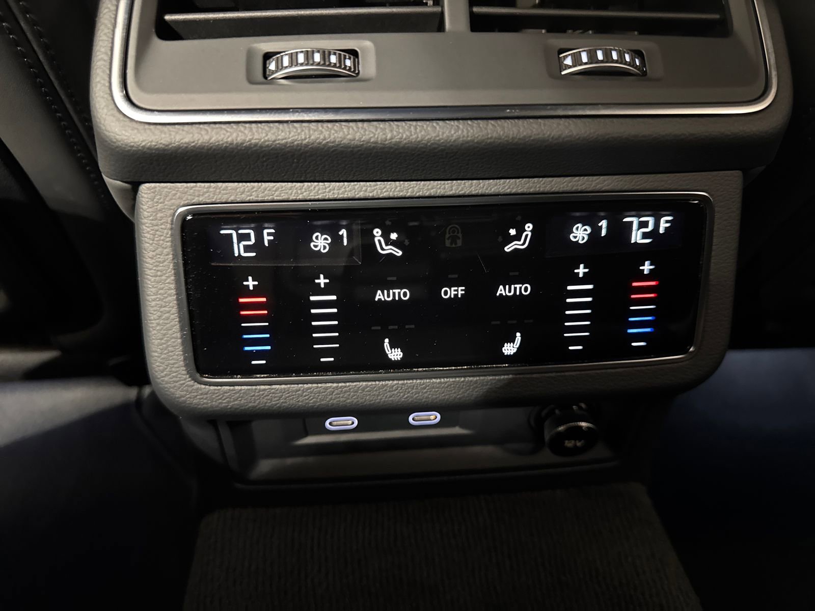 Used 2021 Audi RS 6 AWD/4WD image 27