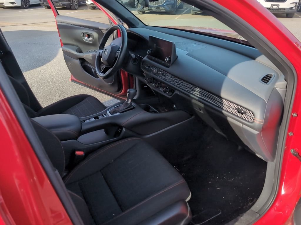 Used 2024 Honda HR-V Sport image 14