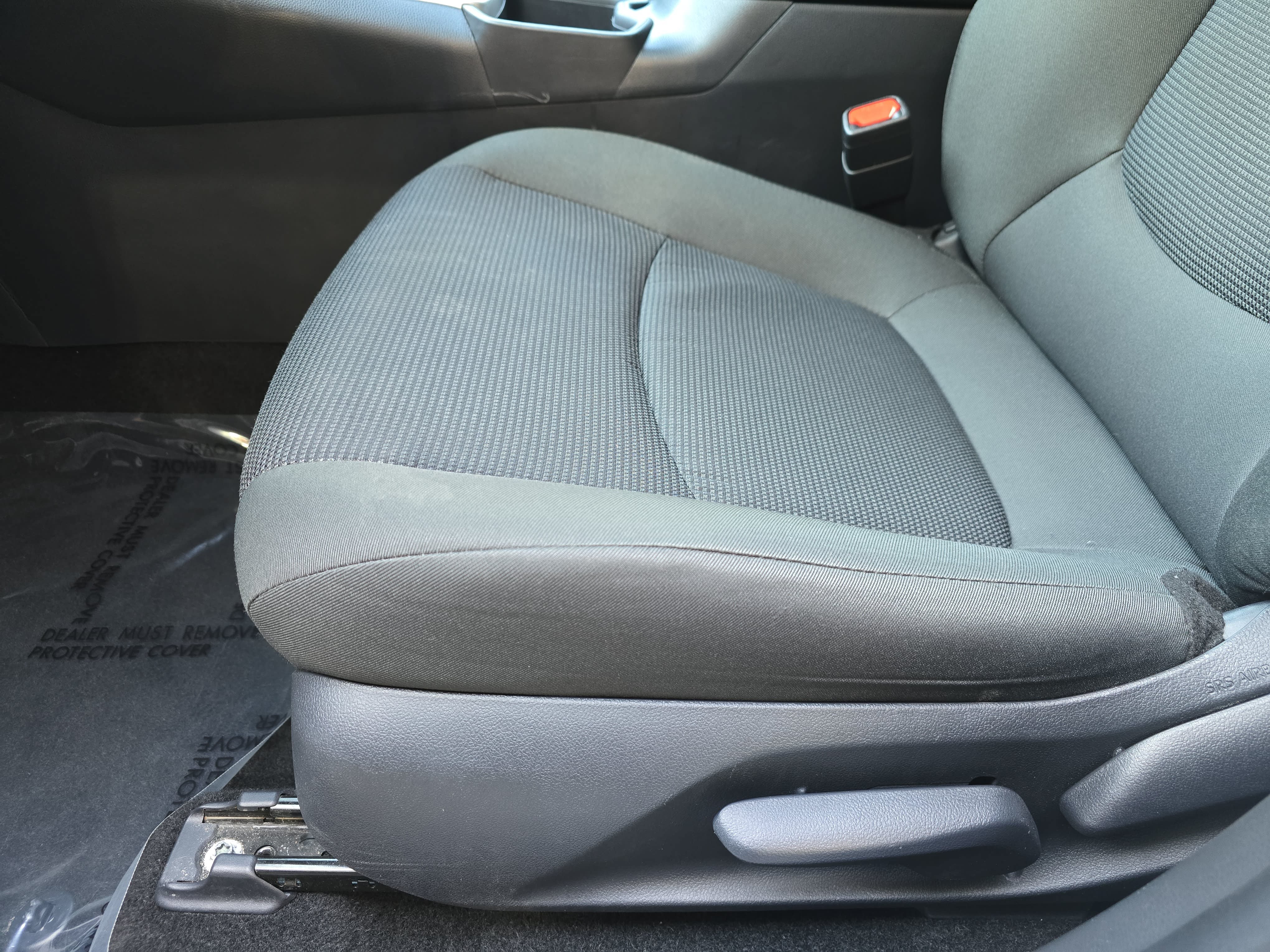 Certified 2025 Toyota RAV4 LE AWD/4WD image 27