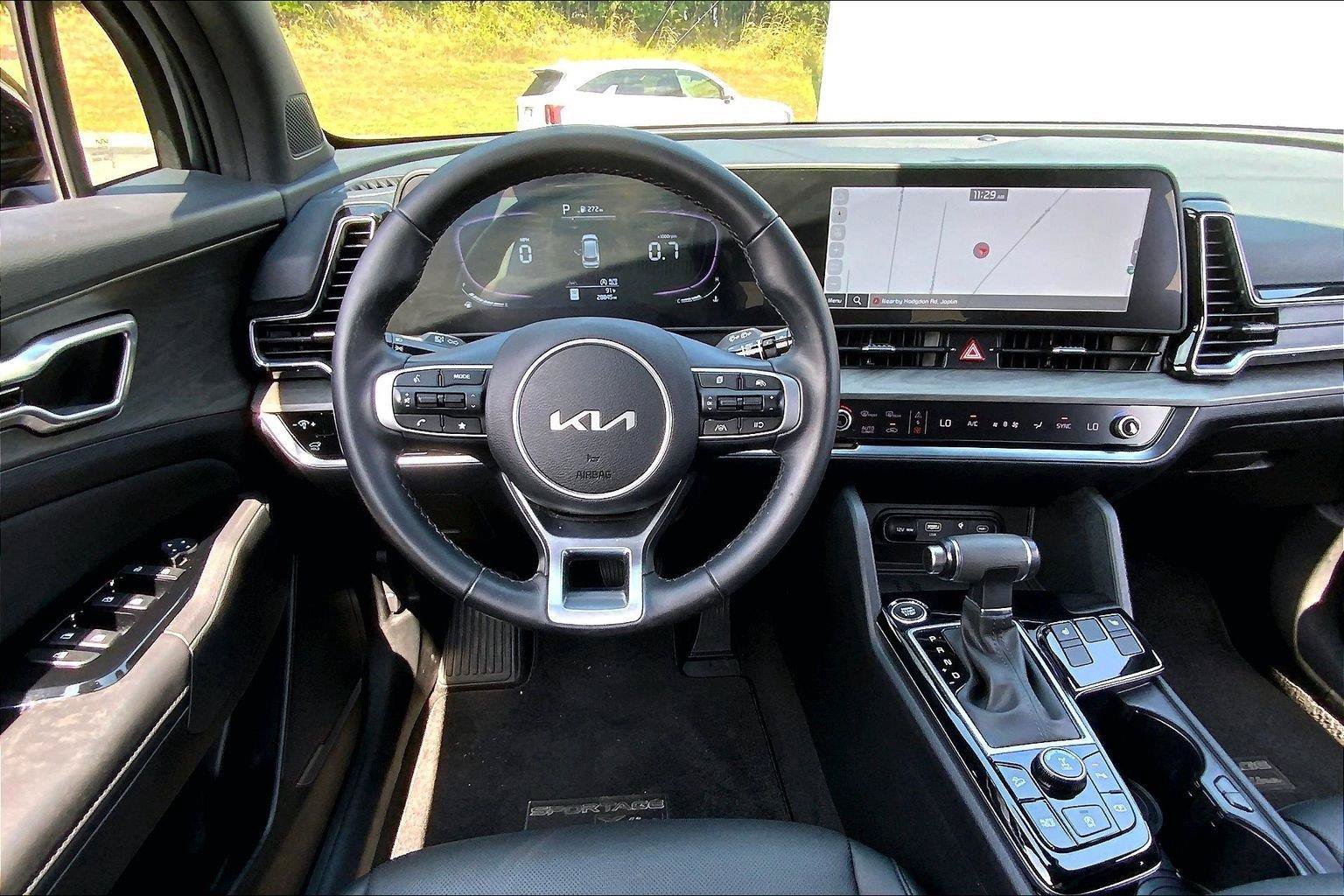 Used 2024 Kia Sportage X-Line w/ X-Line Premium Package AWD/4WD image 5