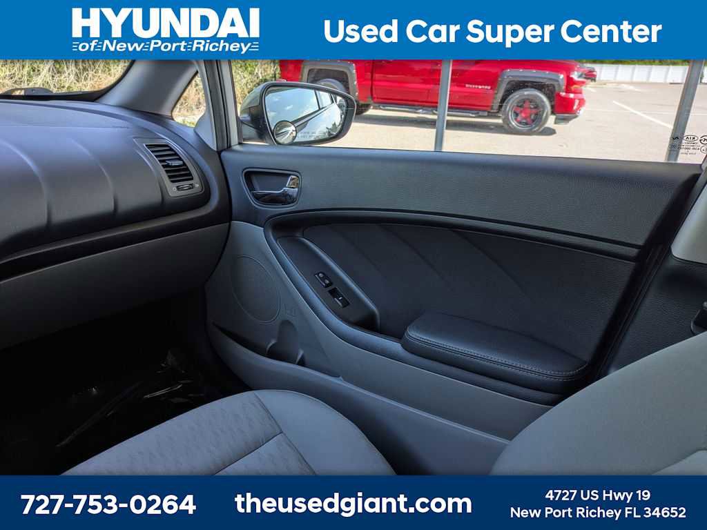 Used 2015 Kia Forte LX FWD image 16