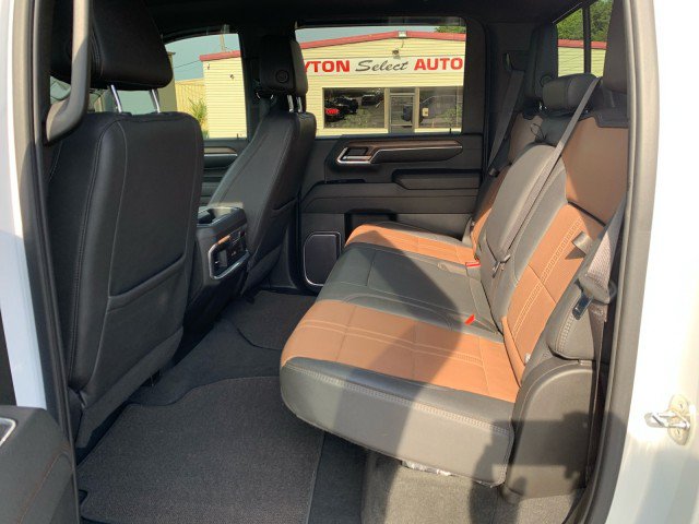 Used 2024 Chevrolet Silverado 2500 High Country w/ Technology Package AWD/4WD image 13