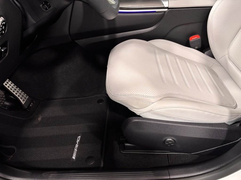 Used 2026 Mercedes-Benz GLC 300 4MATIC image 11