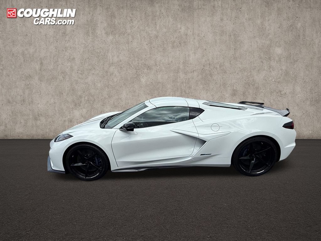 New 2026 Chevrolet Corvette E-Ray w/ Stealth Interior Trim Package AWD/4WD image 18