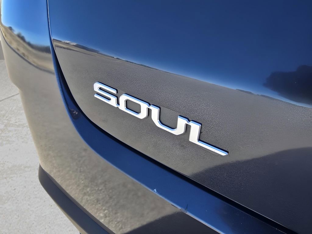 Used 2024 Kia Soul LX w/ Option Group 015 image 10