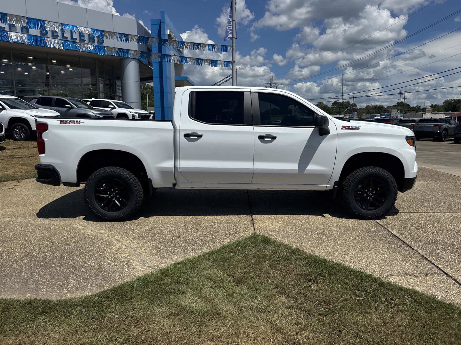 New 2026 Chevrolet Silverado 1500 Custom Trail Boss AWD/4WD image 6
