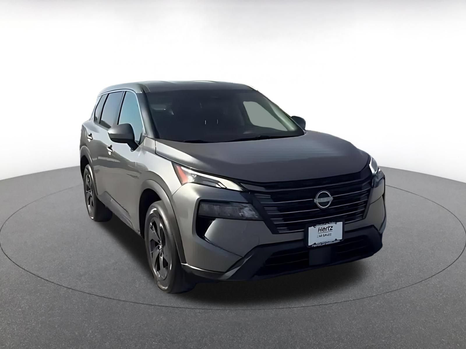 Used 2026 Nissan Rogue SV AWD/4WD image 3