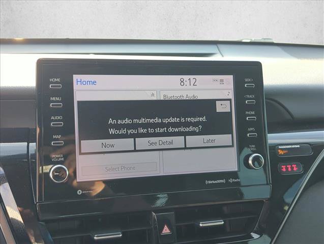 Used 2022 Toyota Camry XLE FWD image 17