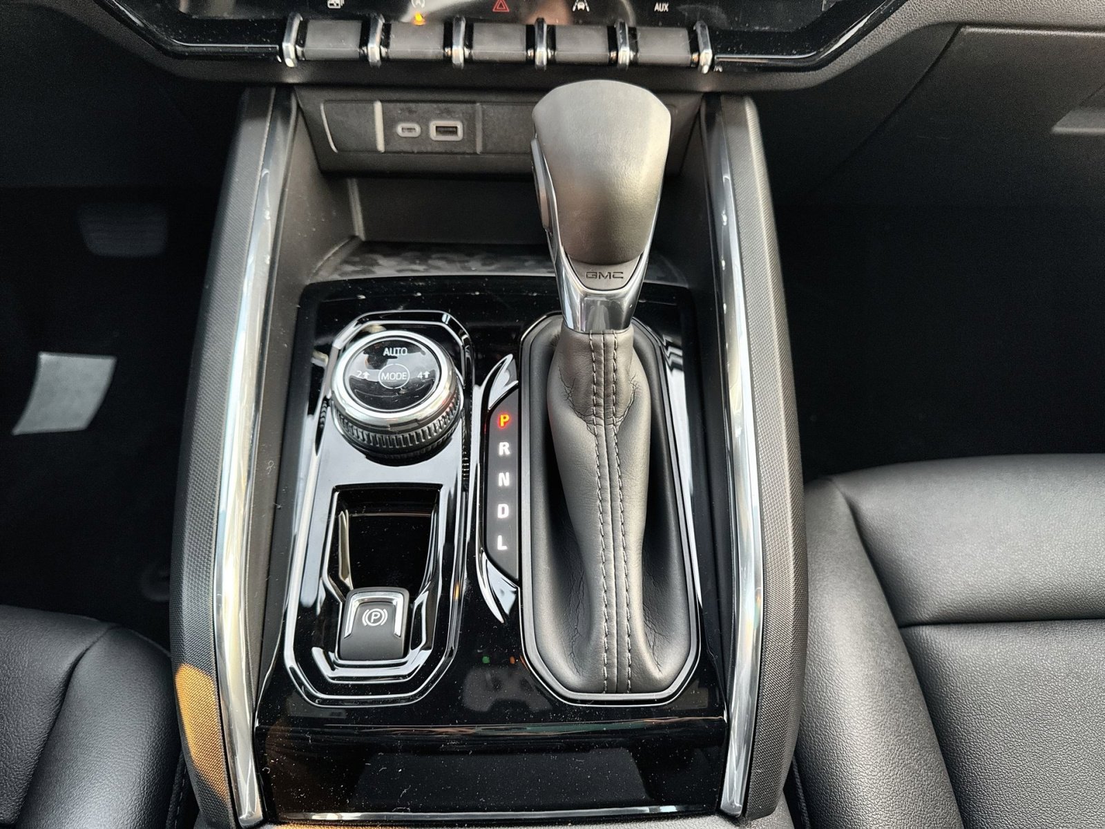 New 2026 GMC Canyon Elevation w/ Convenience Package image 22