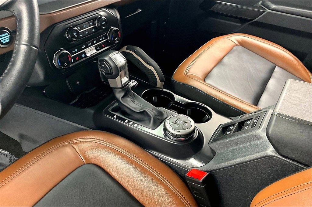 Used 2024 Ford Bronco Outer Banks w/ Sasquatch Package image 15