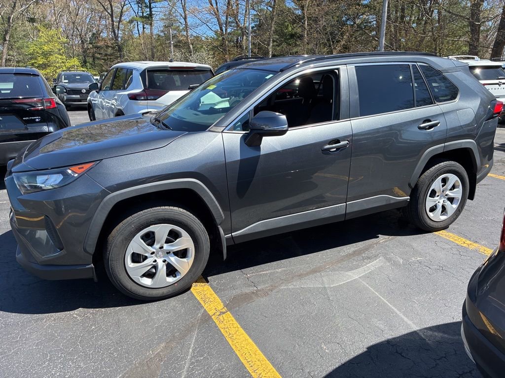 Used 2019 Toyota RAV4 LE w/ All Weather Liner Package AWD/4WD image 4