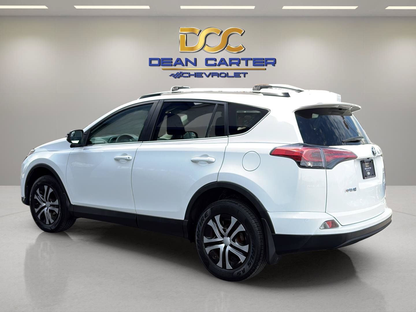 Used 2016 Toyota RAV4 LE AWD/4WD image 3