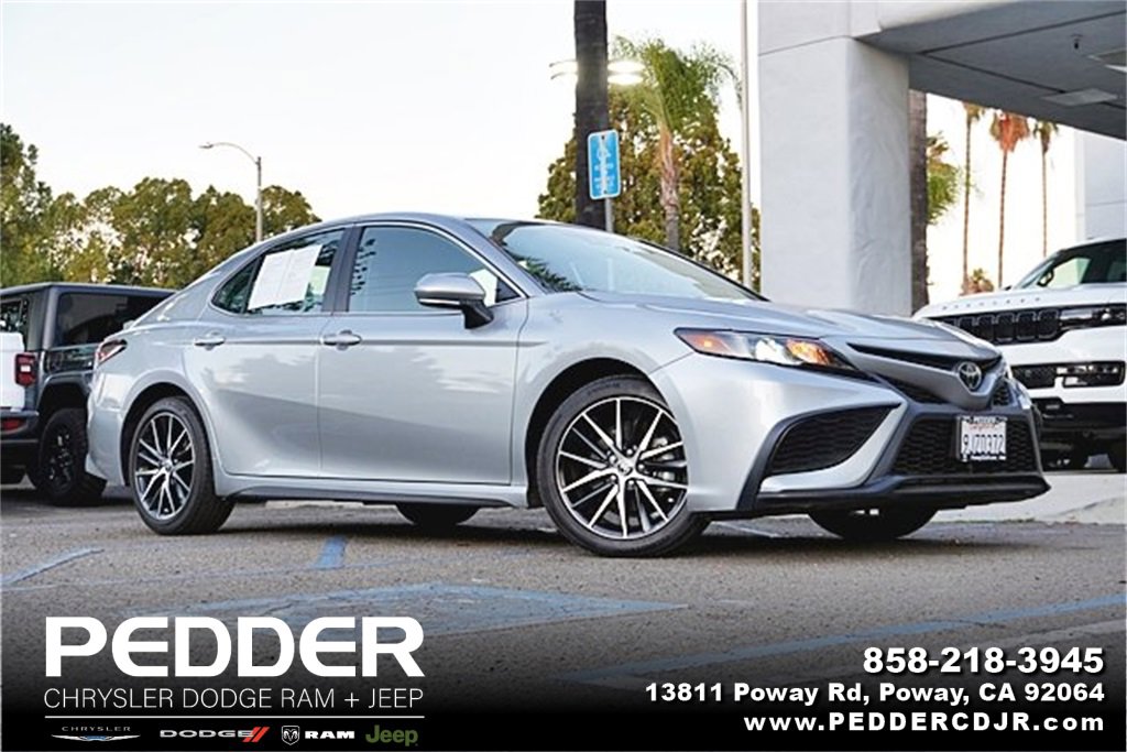 Used 2024 Toyota Camry SE