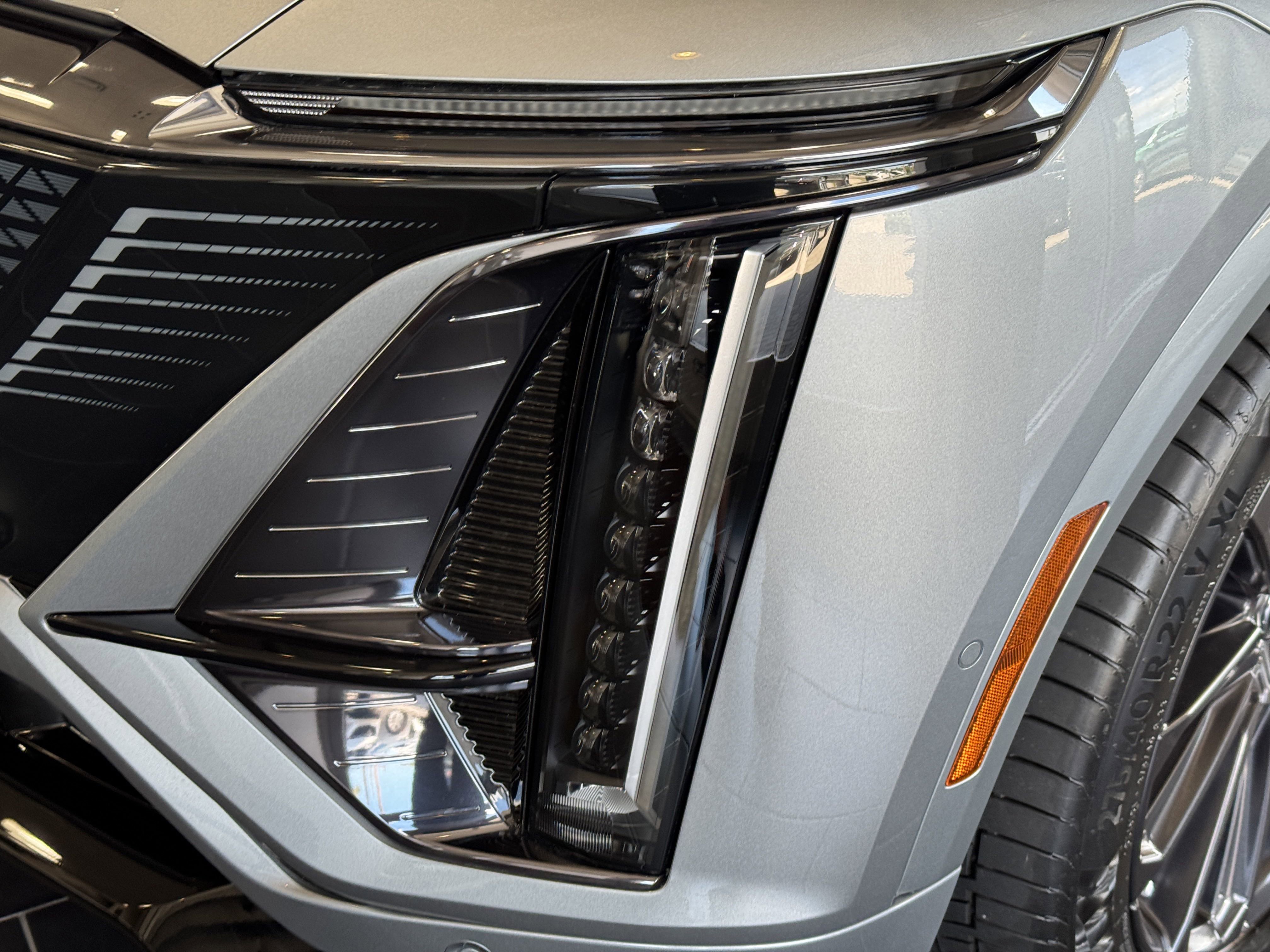 New 2026 Cadillac Lyriq V image 8