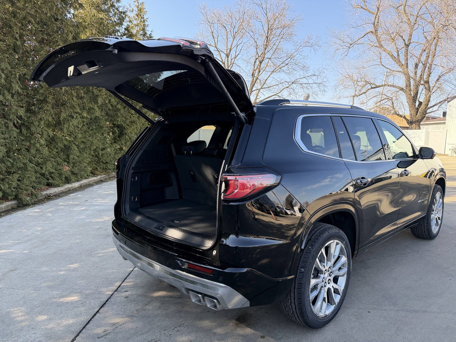 New 2026 GMC Acadia Denali w/ Super Cruise Package AWD/4WD image 35