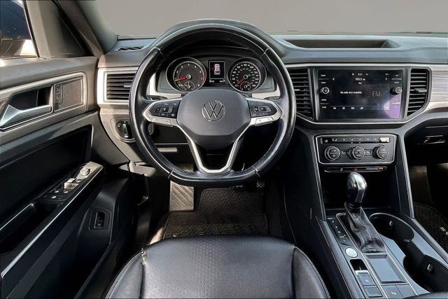 Used 2020 Volkswagen Atlas Cross Sport SE w/ Panoramic Sunroof Package image 8