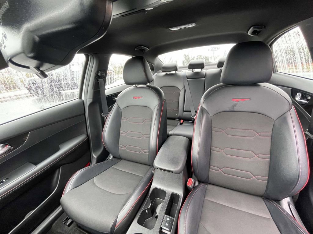 Used 2023 Kia Forte GT image 32