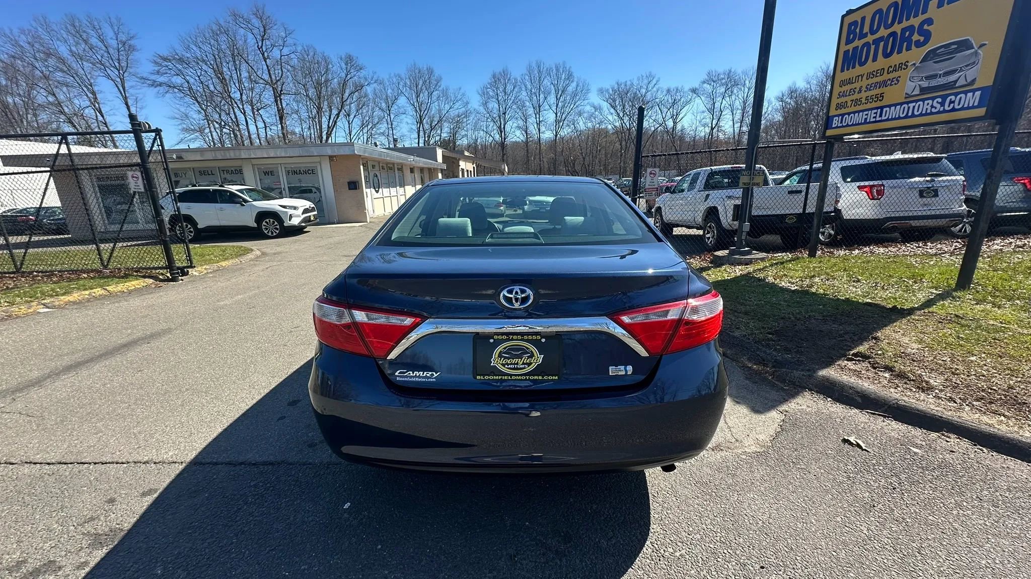 Used 2015 Toyota Camry LE FWD image 6