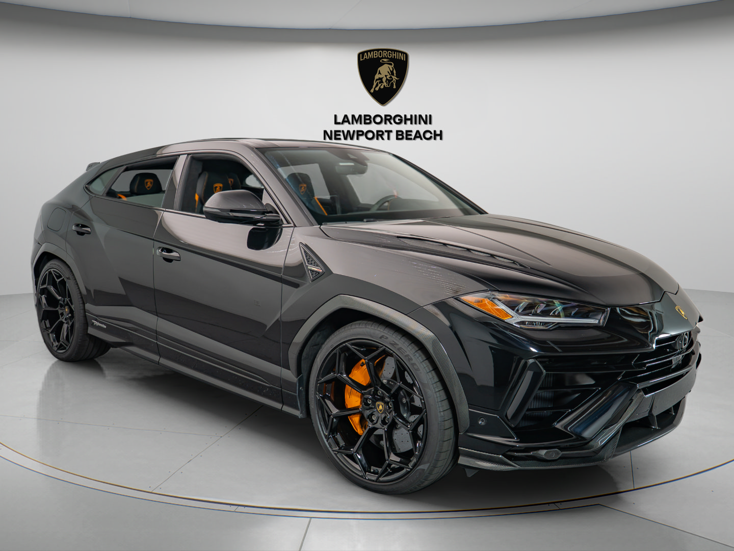 Used 2024 Lamborghini Urus Performante AWD/4WD image 1