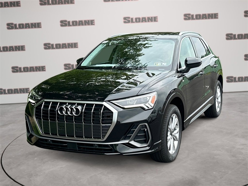 New 2025 Audi Q3 2.0T Premium