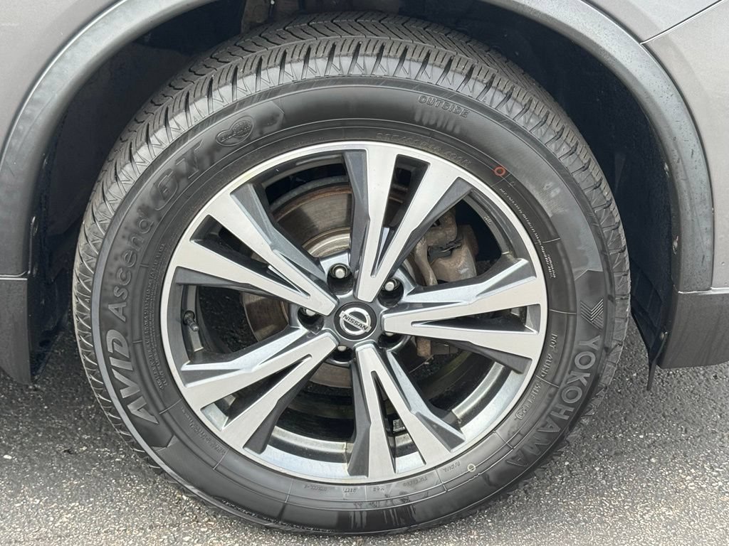 Used 2019 Nissan Rogue SV w/ Premium Package AWD/4WD image 40