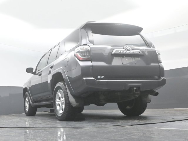 Used 2018 Toyota 4Runner SR5 AWD/4WD image 24