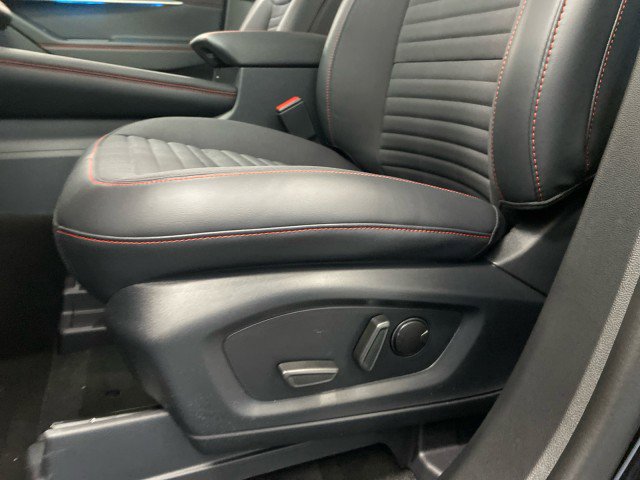 New 2026 Ford Explorer ST-Line w/ ST-Line Street Pack image 17