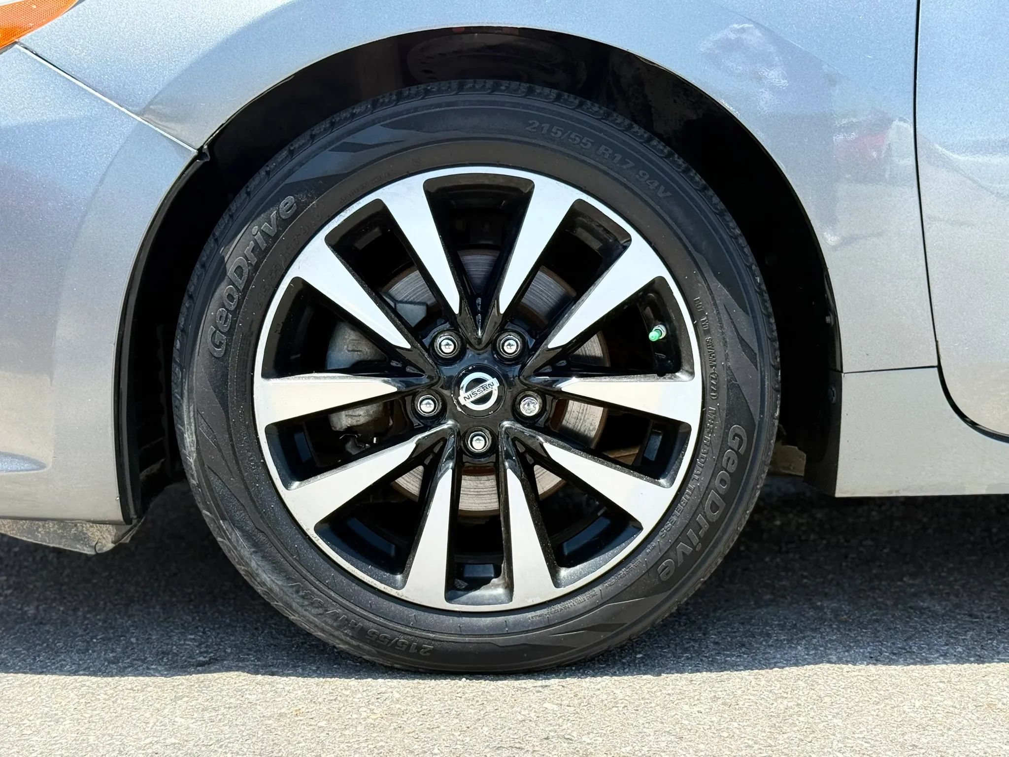 Used 2018 Nissan Altima 2.5 SL FWD image 33