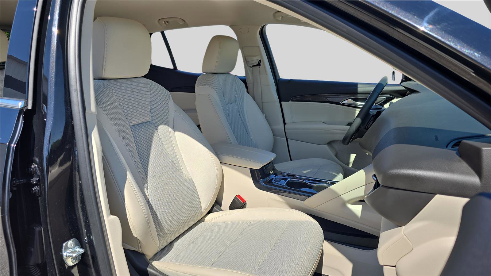 Used 2023 Buick Envision Preferred AWD/4WD image 14