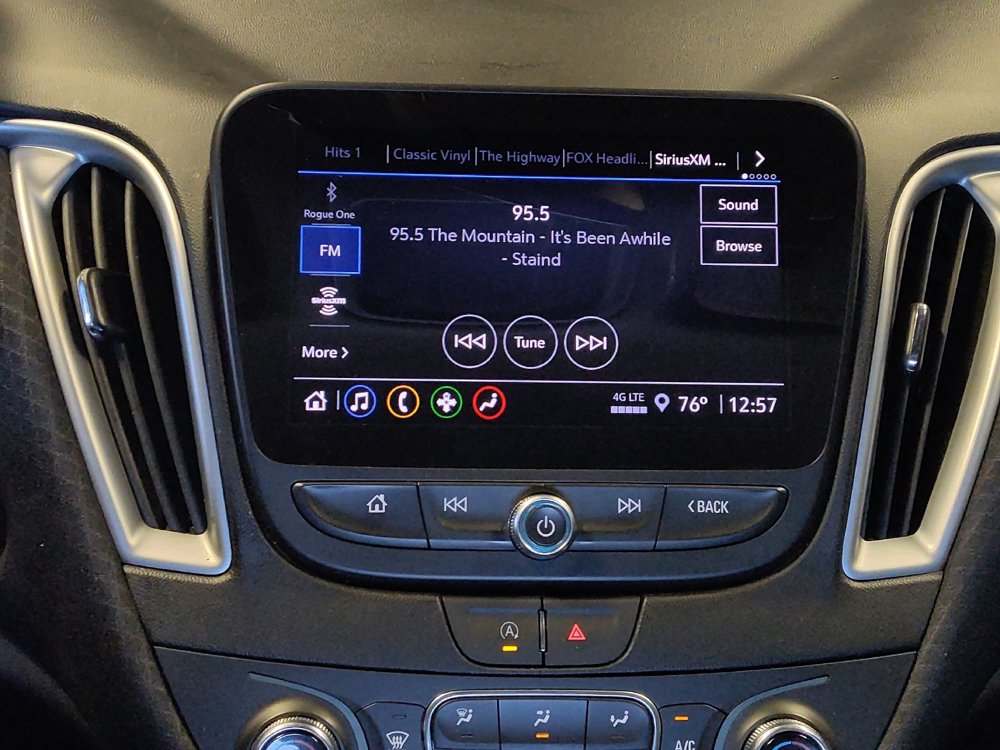 Used 2023 Chevrolet Malibu LT FWD image 25