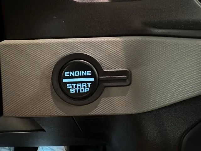 Used 2023 Ford Bronco Badlands w/ Sasquatch Package image 32