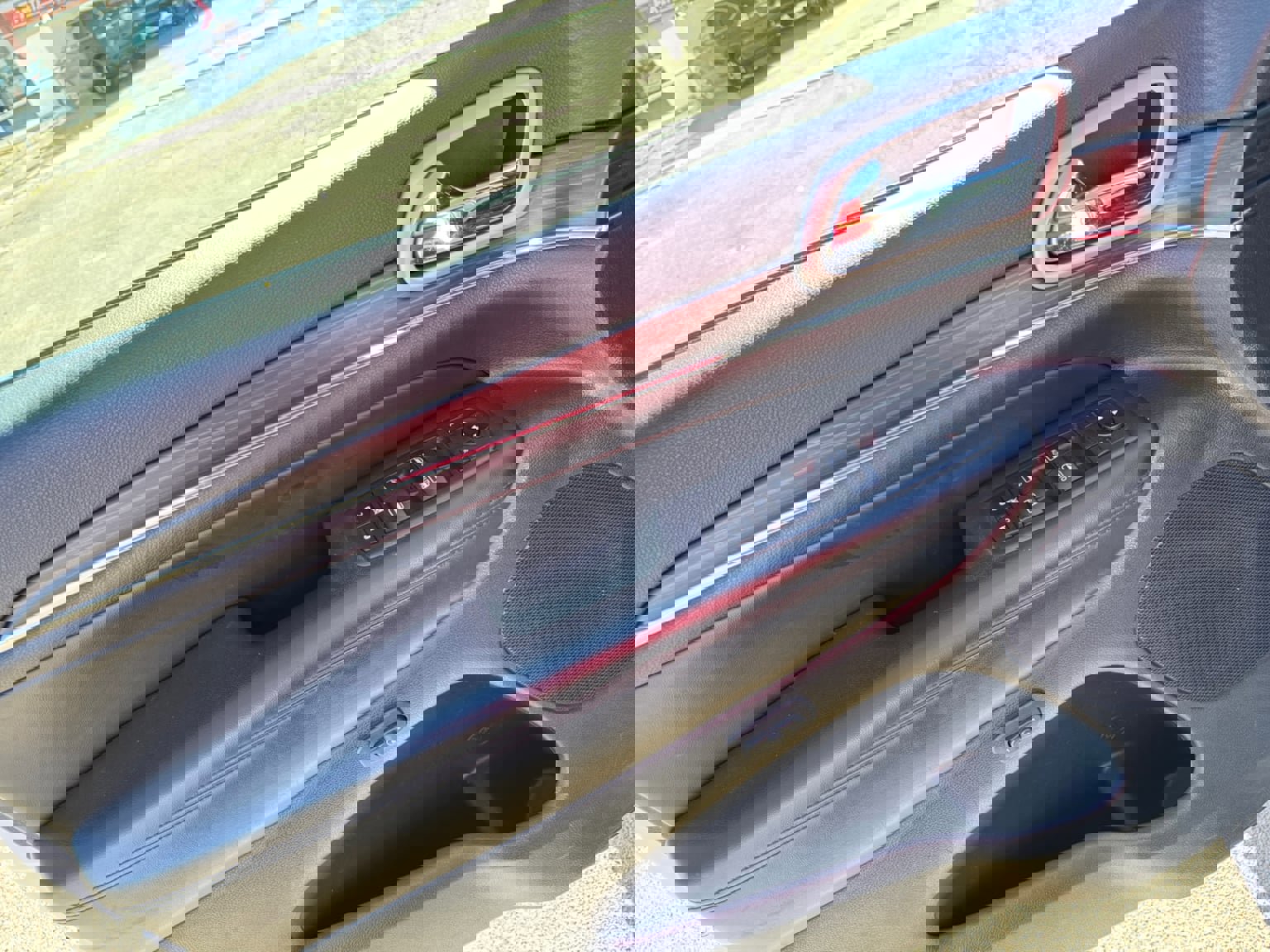 Used 2020 Jeep Grand Cherokee Limited w/ Luxury Group II image 11