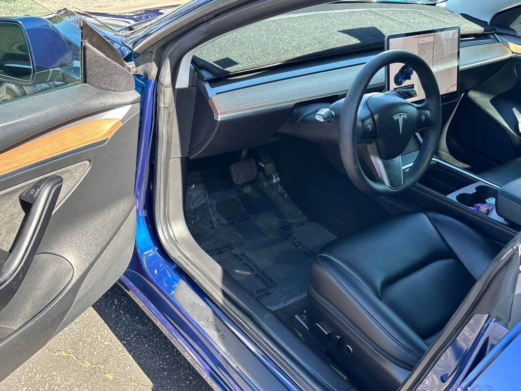 Used 2021 Tesla Model 3 Standard Range Plus image 10