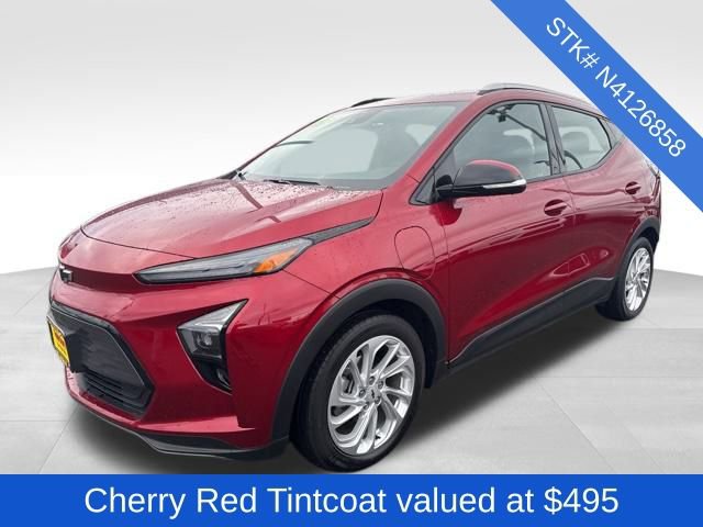Used 2022 Chevrolet Bolt EUV LT w/ Comfort Package image 3