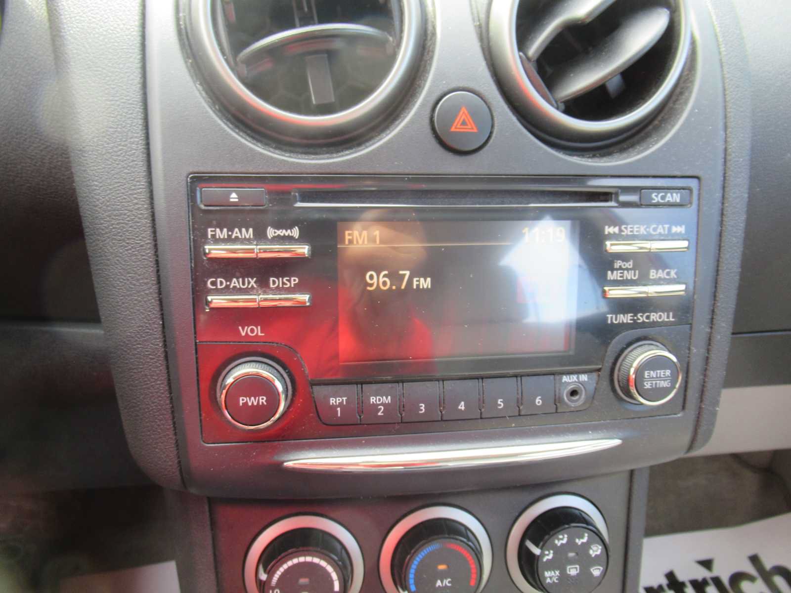 Used 2014 Nissan Rogue S w/ Convenience Package AWD/4WD image 27