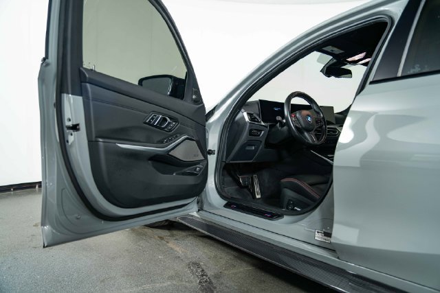 Used 2023 BMW M3 Competition w/ Executive Package AWD/4WD image 18