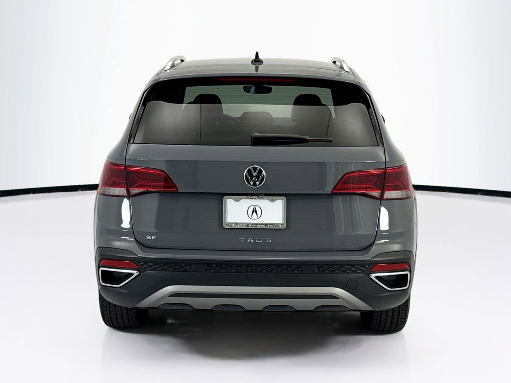 Used 2023 Volkswagen Taos SE w/ Black Wheel Package FWD image 6