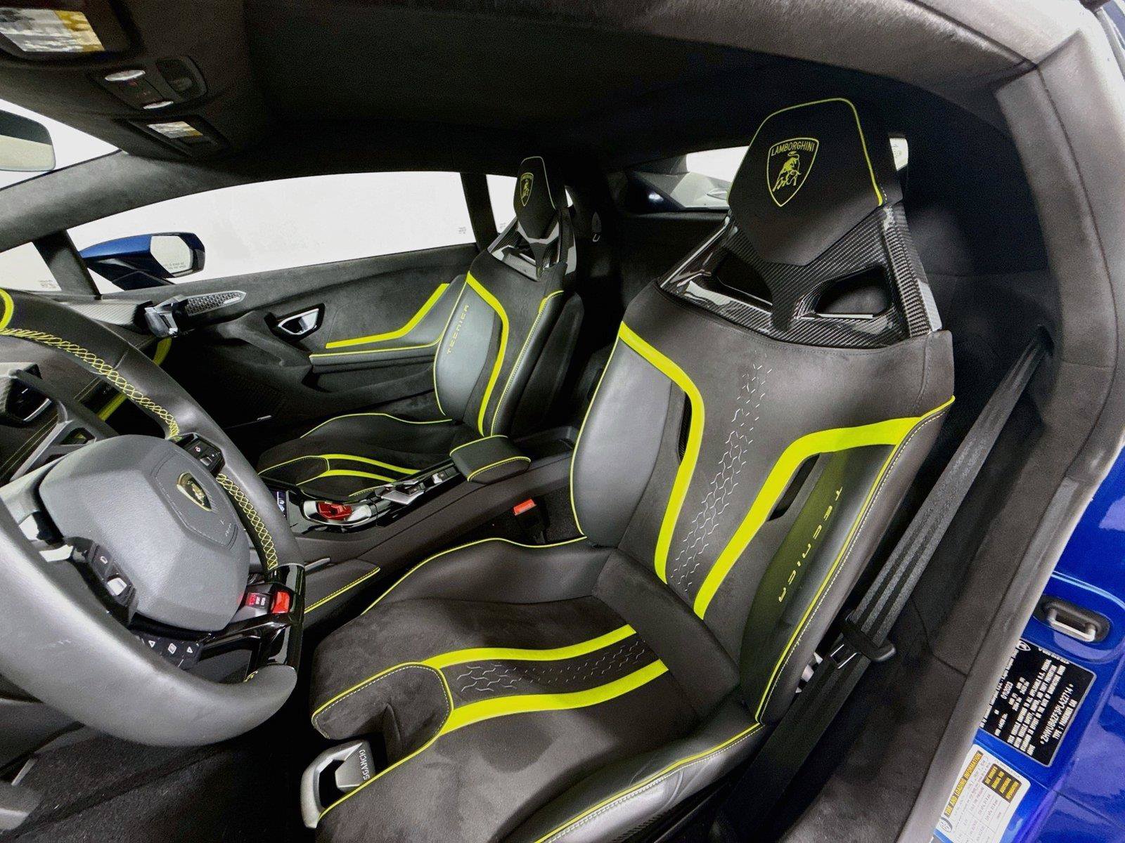 Used 2023 Lamborghini Huracan Tecnica RWD image 9
