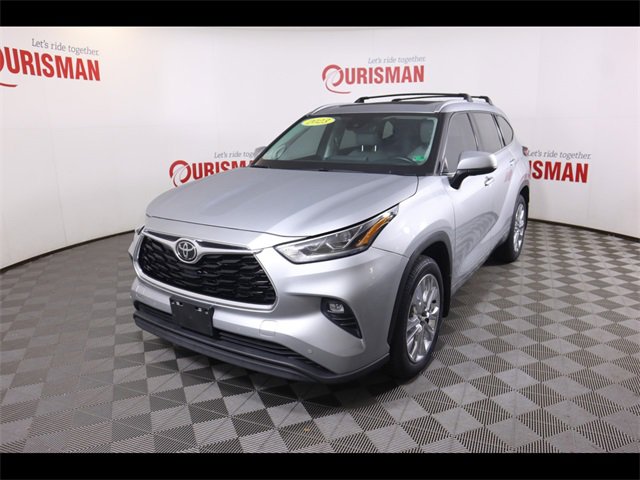 Used 2023 Toyota Highlander Limited image 1
