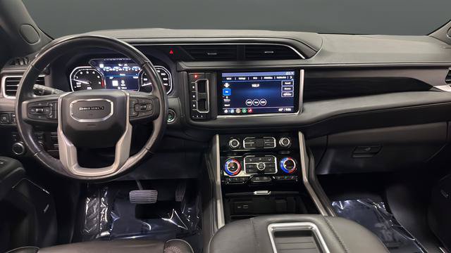 Used 2021 GMC Yukon XL Denali w/ Denali Premium Package AWD/4WD image 11