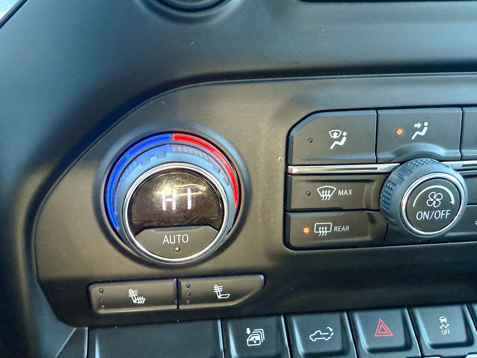 Certified 2022 Chevrolet Silverado 2500 LTZ image 30