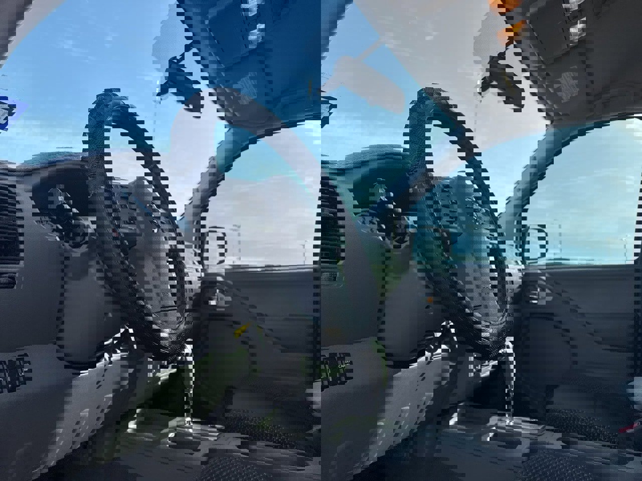 Used 2019 Nissan Frontier Desert Runner image 25