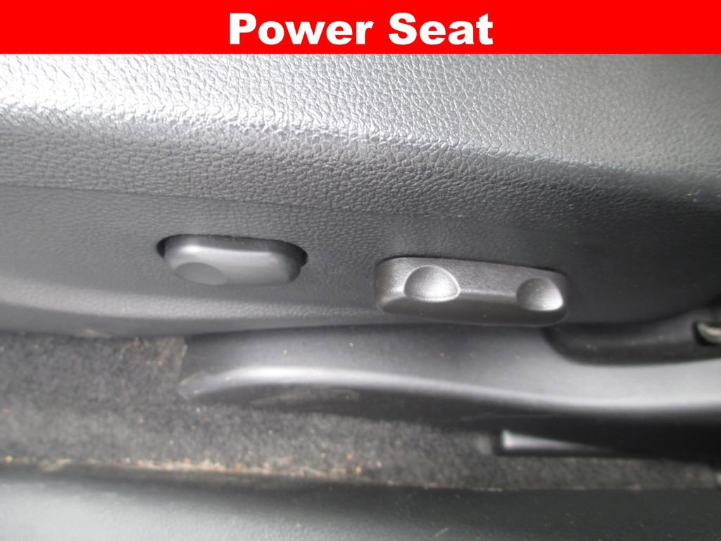 Used 2020 Buick Encore Preferred FWD image 21