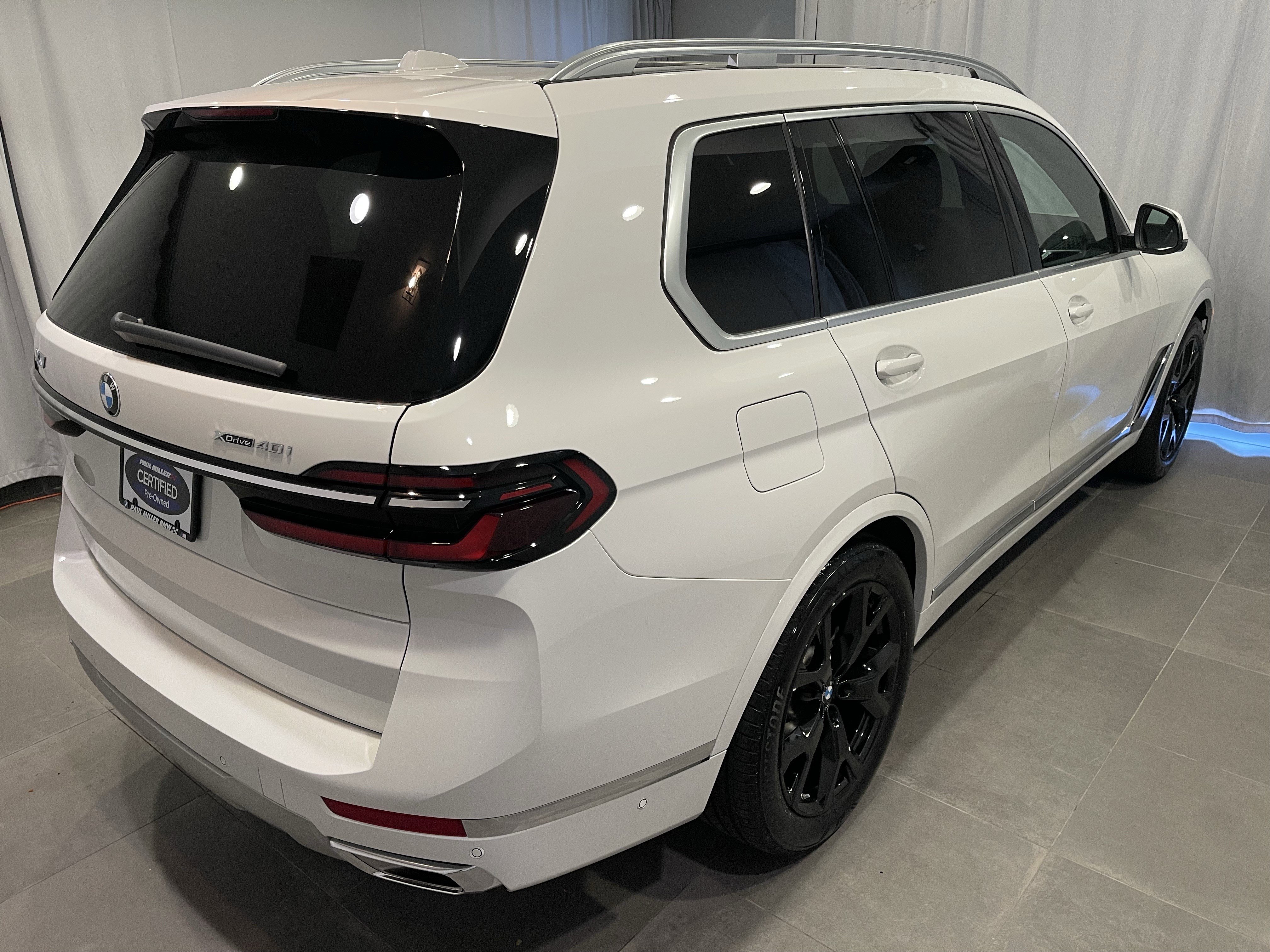 Used 2026 BMW X7 xDrive40i w/ Premium Package AWD/4WD image 6
